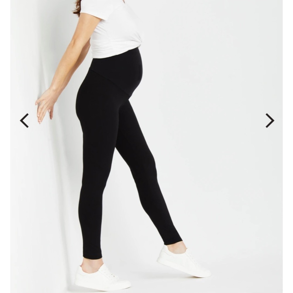 ESSENTIAL STRETCH SECRET FIT BELLY MATERNITY LEGGINGS lot of 2